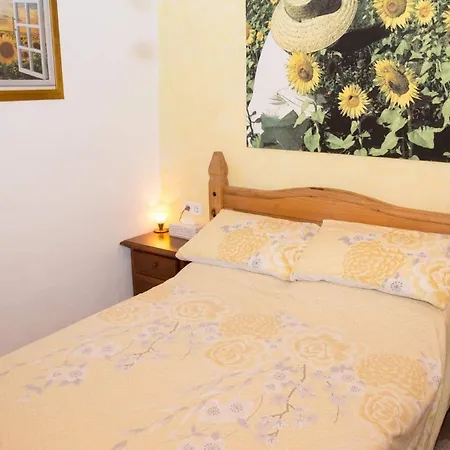 Giles Bed & Breakfast